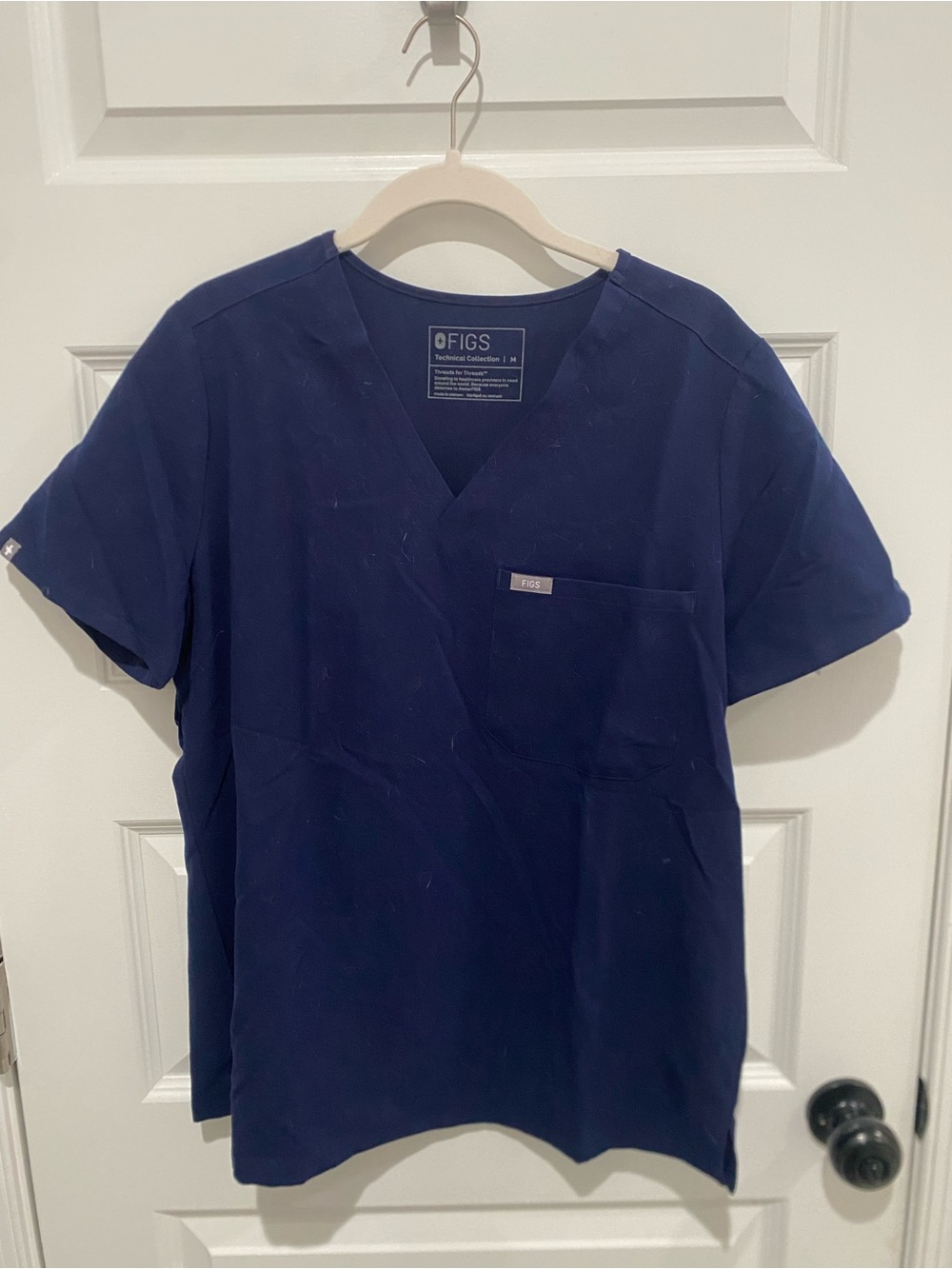 FIGS Women’s Navy V-Neck Catarina Scrub Top